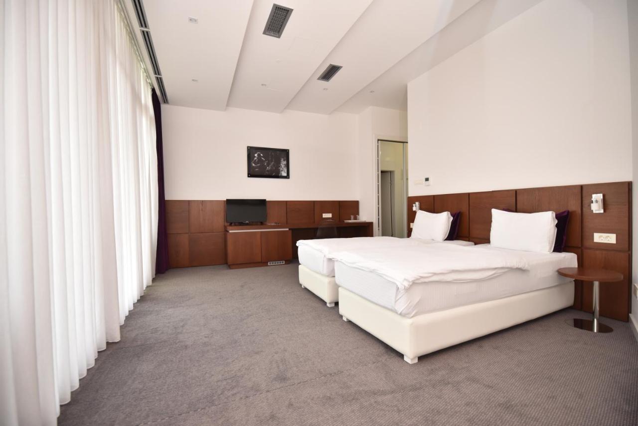 Sesto Senso Hotel Требине Екстериор снимка