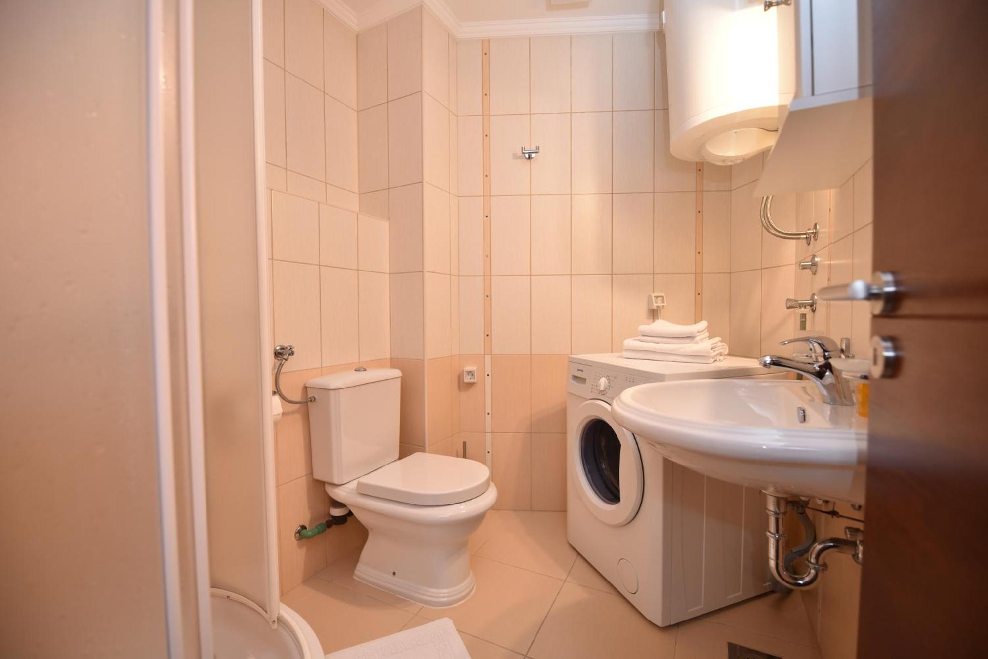Sesto Senso Hotel Требине Екстериор снимка