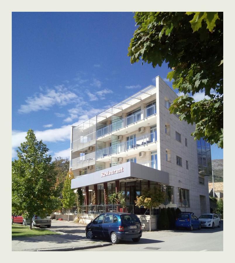 Sesto Senso Hotel Требине Екстериор снимка
